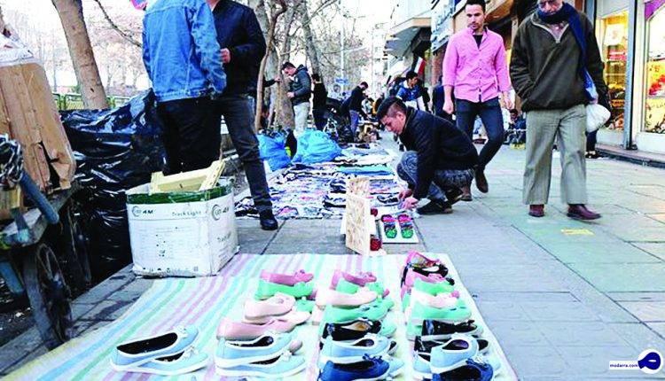 شورای شهر: دستفروشانِ اطراف تئاترشهر باید بروند