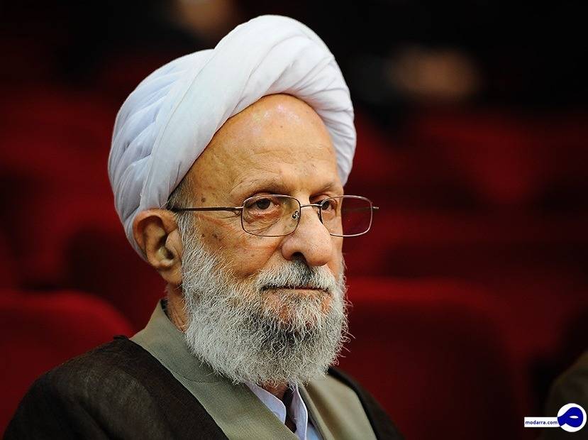 آیت الله مصباح یزدی: خالی کردن دین از محتوای زندگی جدی انسان، یعنی سکولاریسم!/ خوردن گوشت گوسفند هم در مواردی می تواند حرام باشد