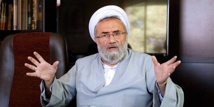 مسیح مهاجرى: سال‌هاست که «جمهوری مداحان» را جایگزین «جمهوری اسلامی» کرده‌ایم