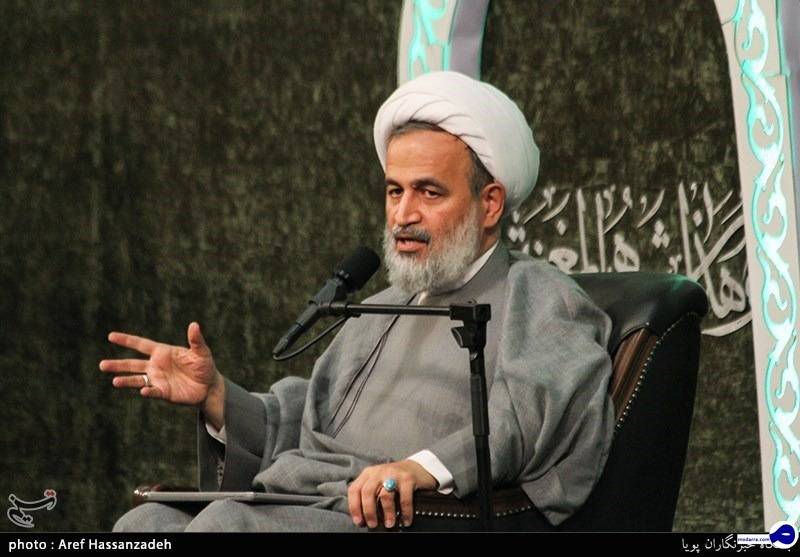 پناهیان:مردم باید عرضه داشته باشند پول‌ها را جمع کنند تا به جیب صهیونیست‌ها نرود