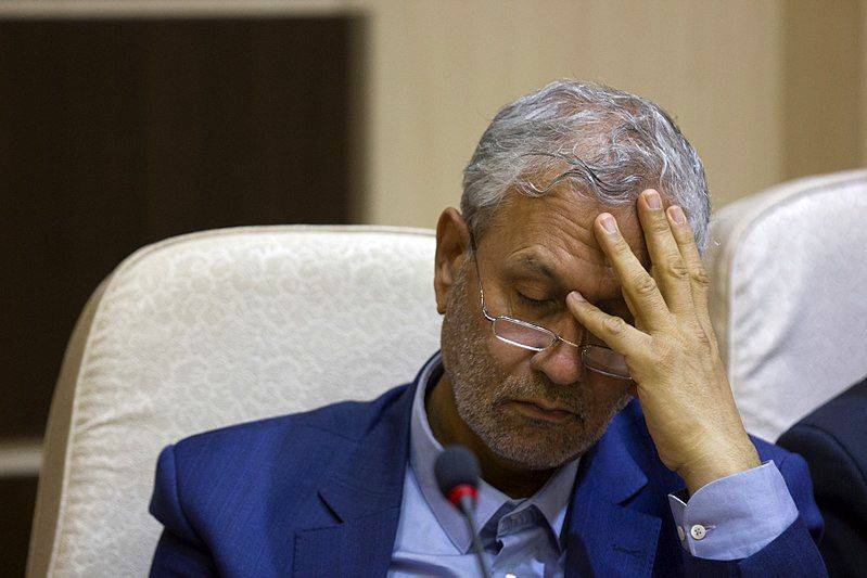 مرضیه هاشمی هم پاسخ ربیعی را داد