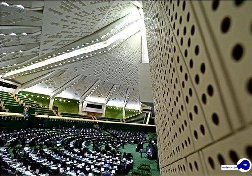 ۸۳ نماینده به”روحانی” درباره احتمال مذاکره با ترامپ هشدار دادند
