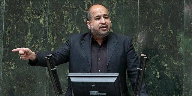 تخلف عجیب بانک‌ها