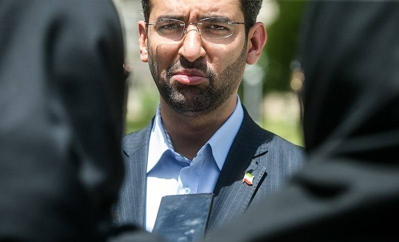 آذری جهرمی: فیلتر تردز به ما چه ربطی دارد؟/ نام مسئولان دولت رئیسی را بلد نیستید چرا به ما فحش می‌دهید؟