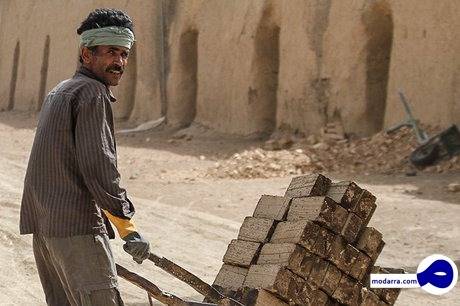 بیش از ۸۰ درصد کارگران حداقل بگیرند و یک میلیون و ۲۰۰ هزار تومان حقوق می‌گیرند/ تعیین دستمزد ۹۸ بعد از عید