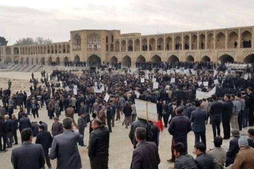 خبر جدید از حذف عکس امام خمینی در یکی از شهرهای بزرگ ایران!