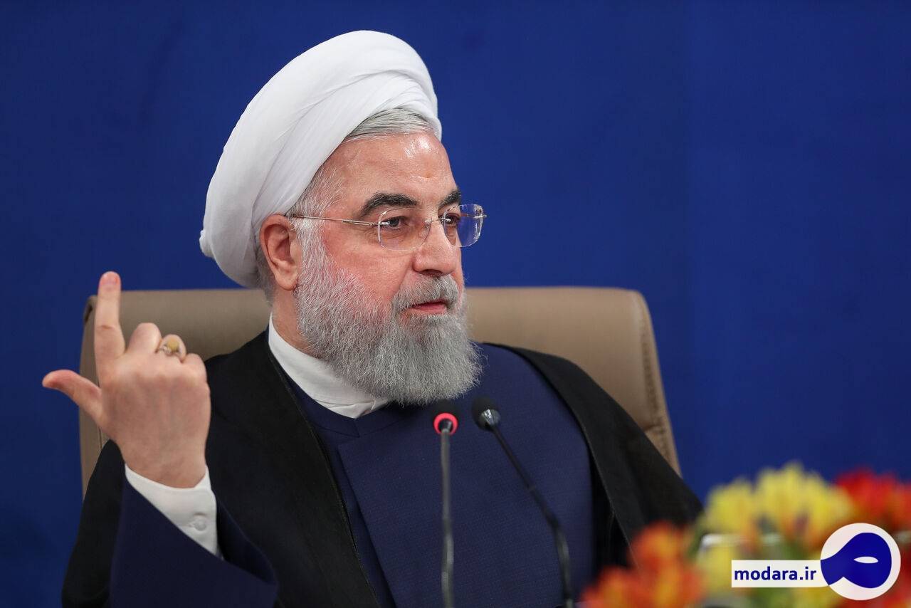 حسن روحانی: با فحاشی و ردیف کردن جملات درشت مشکل کشور حل نمی‌شود/ ترامپ اگر میخواهد با ایران توافق کند چرا امروز این کار را نمی کند؟ چرا به فردای انتخابات موکول می‌کند؟