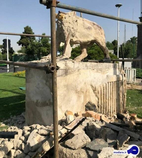 واکنش عضو شورای شهر به مساله تخریب شیر میدان حر