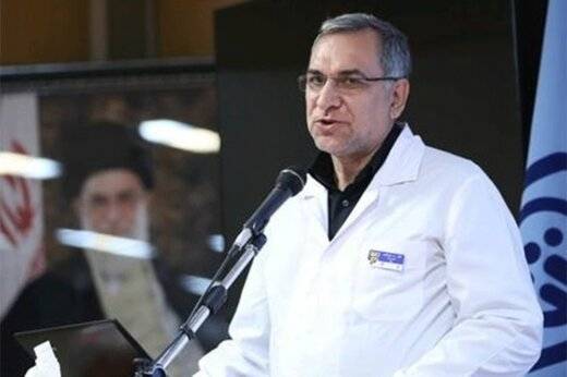 وزیر بهداشت به جای شکایت، استعفا دهد