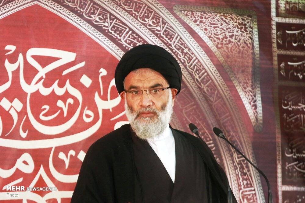 امروزه زنان اگر هنر کنند ۴ فرزند به دنیا می آورند که جای تاسف است