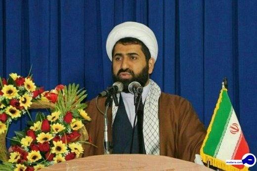 گلایه یک امام جمعه از مصرف “گل” در ورزشگاه آزادی