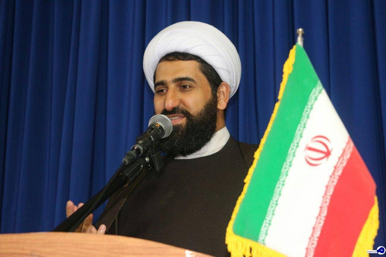 برخی از مسئولان اگر سی سال روزی ده میلیون تومان هم حقوق بگیرند باز هم به اندازه ثروتی که دارند نمی‌شود