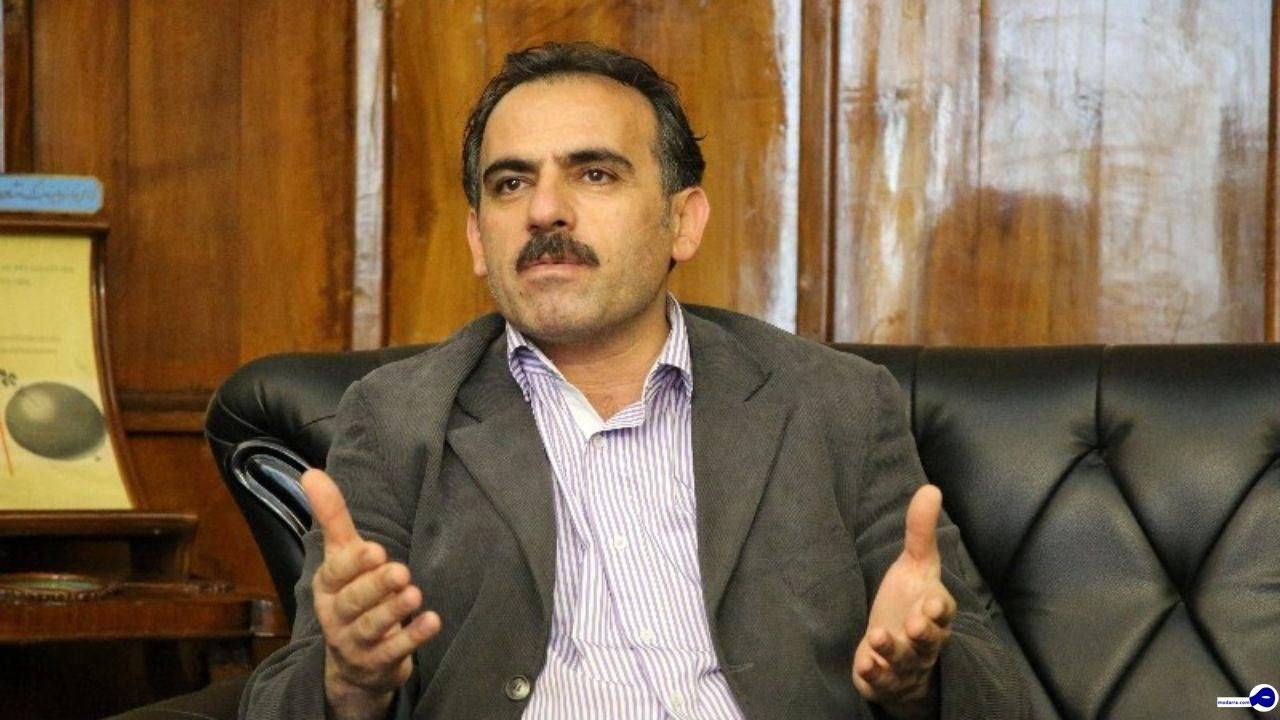 حجاب موضوعی نیست که به اجبار آن را تحمیل کنیم/ هیچ جریانی از تنش بر سر حجاب سود نمی‌برد