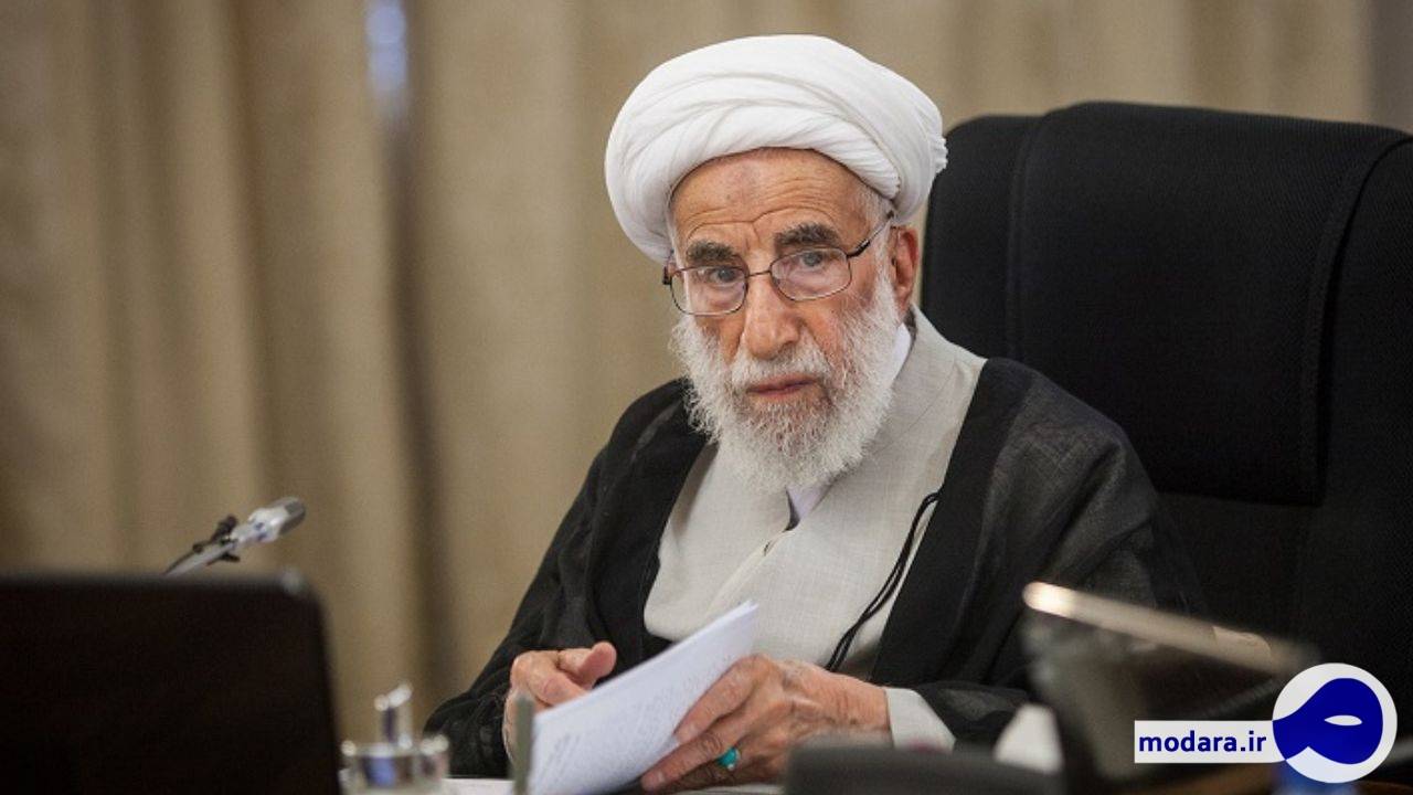 آیت‌الله جنتی: آمریکایی‌ها ۱۰ سال پیش از فتنه ۸۸ برای براندازی نظام اسلامی برنامه‌ریزی کرده بودند/هرچه می‌توانیم باید به این مردم خدمت کنیم