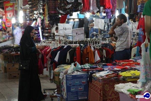 اهالی آذربایجان سه منات می دهند و می آیند آستارا کلی خرید می کنند/ در بازارچه مرزی آستارا چه خبراست؟