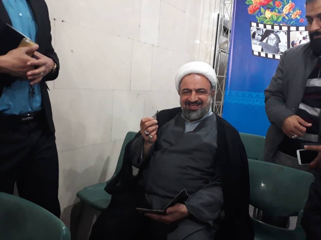 عضو جبهه پایداری با کلید ثبت نام کرد/ حمید رسایی: کلید روحانی آمریکایی بود کلید من نه!!