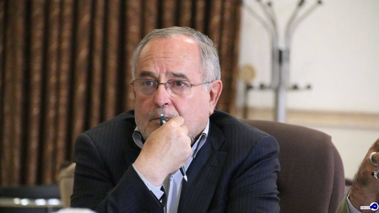 شهاب الدین بیمقدار: رئیس‌جمهور چرا می‌خواهد شرایط را عادی جلوه دهد؟/ کشور باید قرنطینه کامل شود