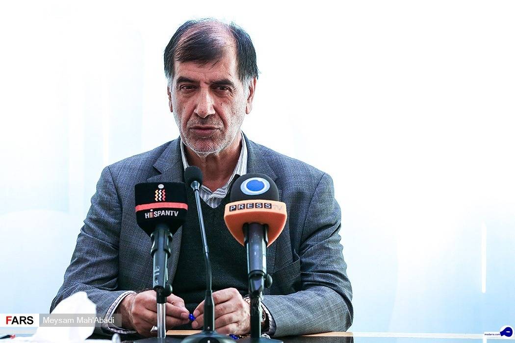 باهنر:برخی چهره‌های درجه اول انقلاب منحرف شده و عقبگرد رفتند/نیاز نیست رفراندوم برگزار کنیم