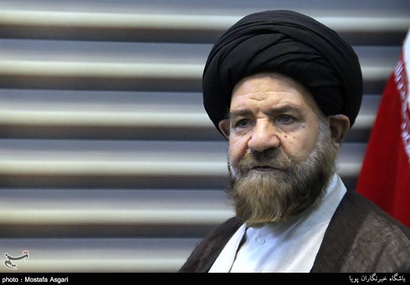 عضو خبرگان رهبری:خودی و غیرخودی کردن‌ها، انگ زدن‌ها و فسادهای کلان وحدت شکن هستند