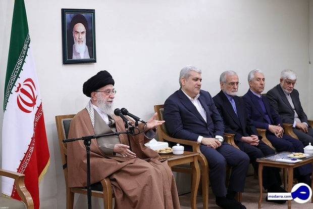 آیت الله خامنه ای: شتاب حرکت علمی کشور به هیچ‌وجه کُند یا متوقف نشود