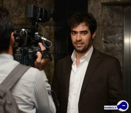 شهاب حسینی: با اصرار یکی از دوستان که برای آغاز یک کار سینمایی همراهی ام می کرد در صف واکسن مازاد ایستادیم