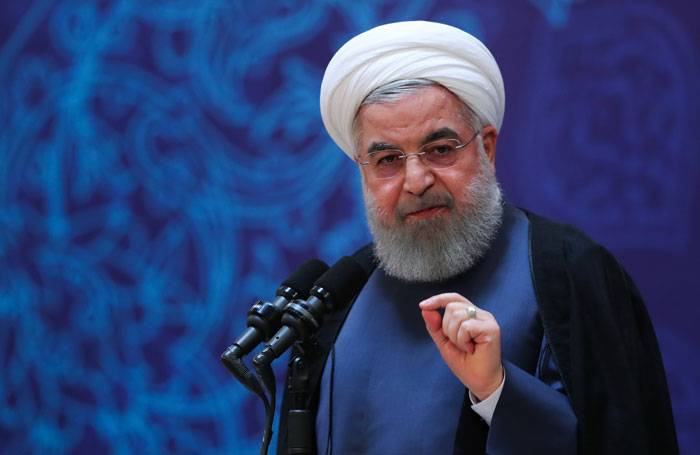 حسن روحانی: صداوسیما امروز در میان مردم جایگاهی ندارد/ خبرگان این دوره اهمیت بیشتری دارد/ برخی از این‌هایی که الان حاکم هستند نه در انقلاب بودند نه در جنگ