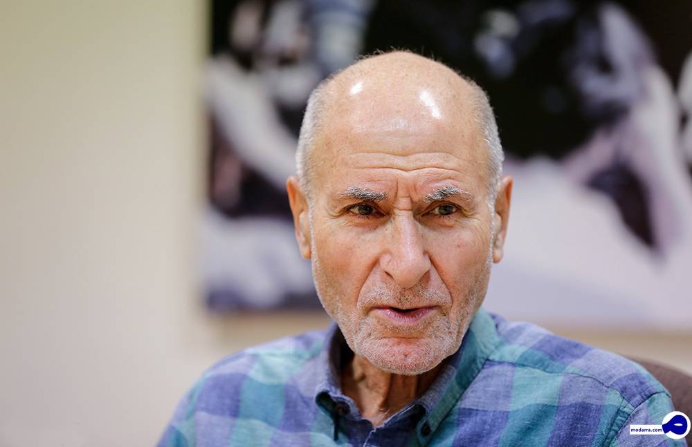 بهزاد نبوی: من این روزها شبیه دایی جان ناپلئون شده‌ام