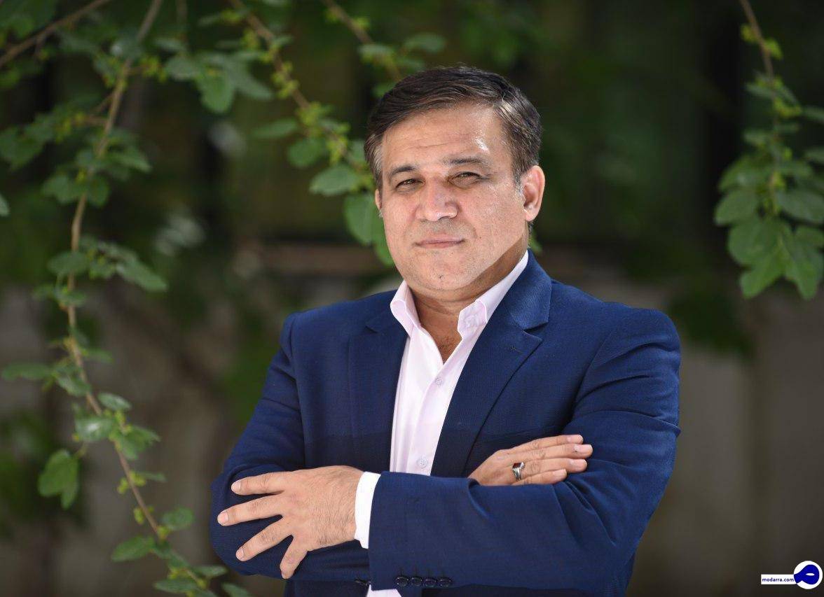 تاجرنیا: چالش عمده سال، شکاف ملت و دولت است/ لیست امید، حتی نیمی از ظرفیت اصلاح‌طلبان هم نبود