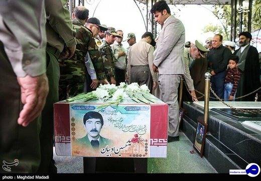کراوات و سبیل عکس یک شهید سانسور شد
