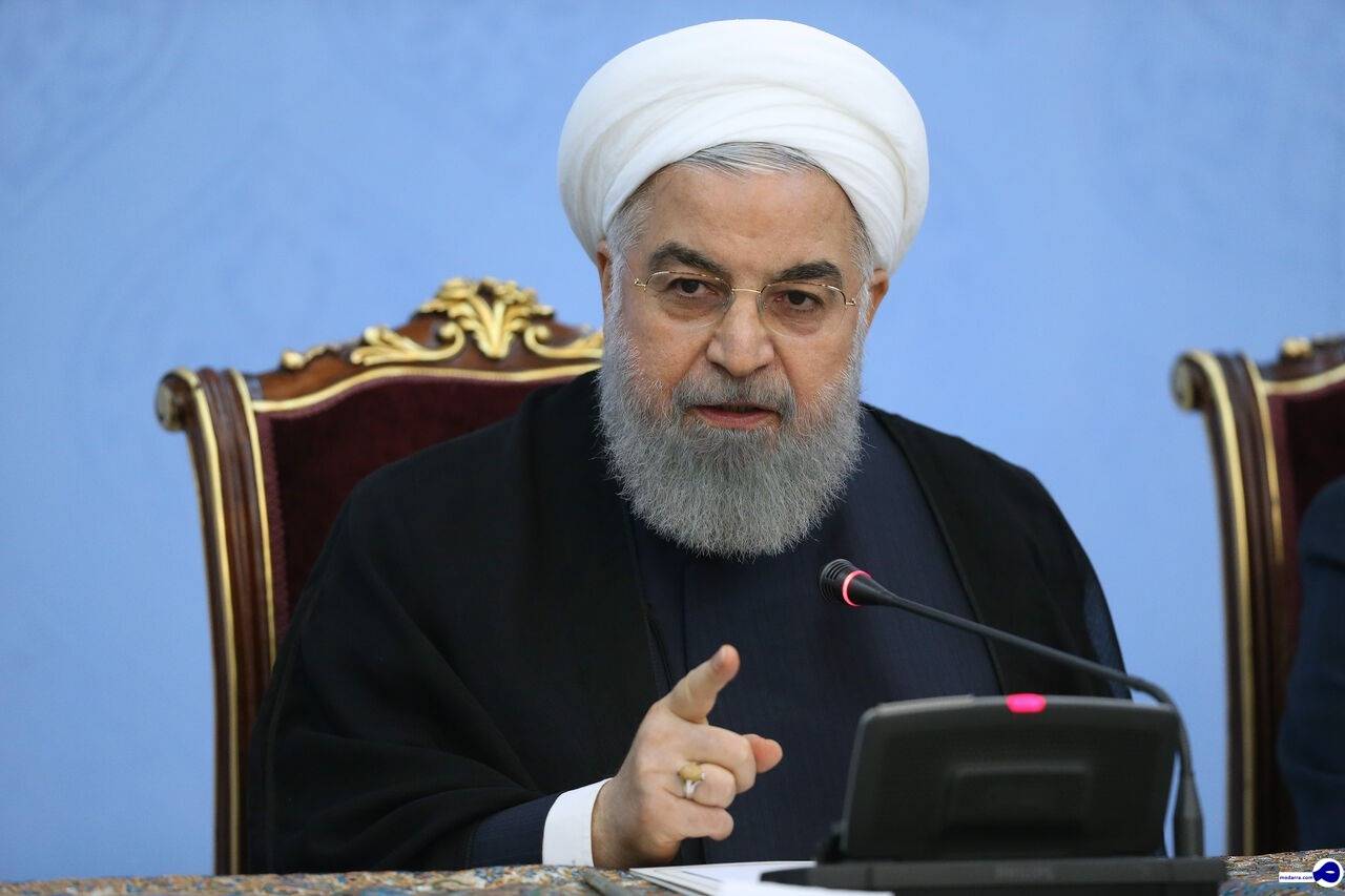 توضیحات روحانی درباره سفر غیرمنتظره ظریف به فرانسه