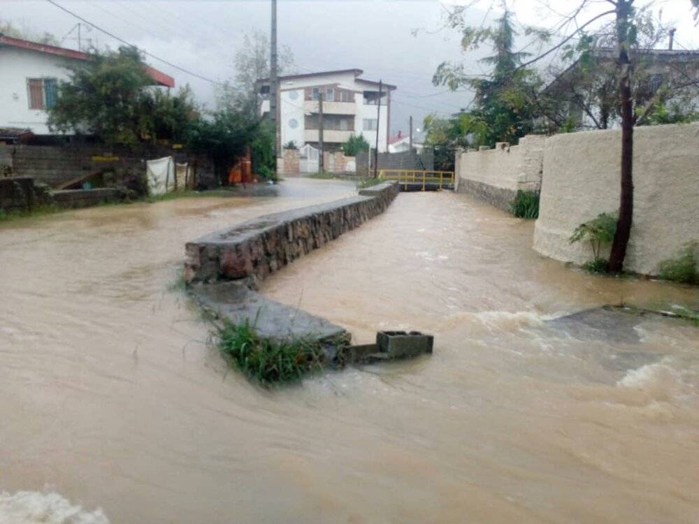 آبگرفتگی ۵ شهرستان مازندران/ آواره شدن ۴۰ خانوار