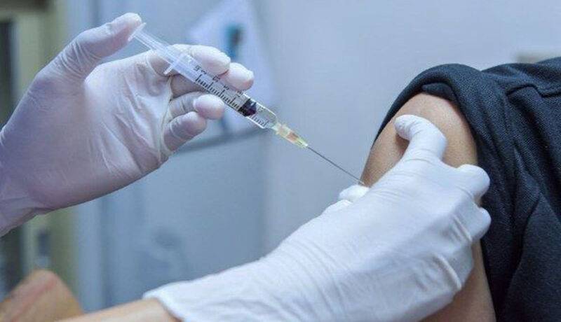 ۵۰ میلیون دُز واکسن کرونا در انبارها/ دولت ریسک تولید واکسن ایرانی را بپذیرد