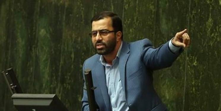 می‌خواهند اطلاعات اقتصادی را در اختیار دشمن قرار دهند