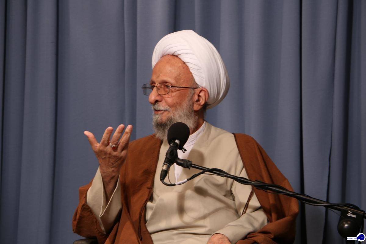 آیت الله مصباح گفت اگر در بین اصلاح طلبان اصلح بود، او را به فرد غیر اصلح در میان اصولگرایان ترجیح بدهید