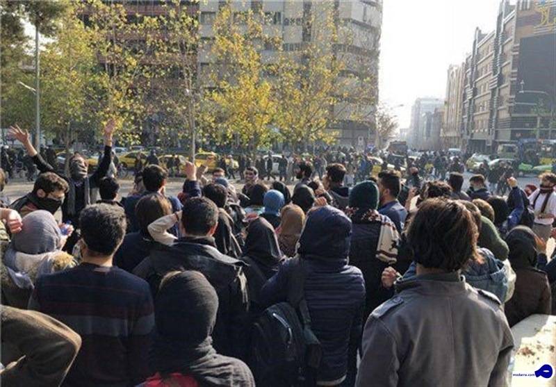 تجمعات بدون مجوز آزاد می‌شود