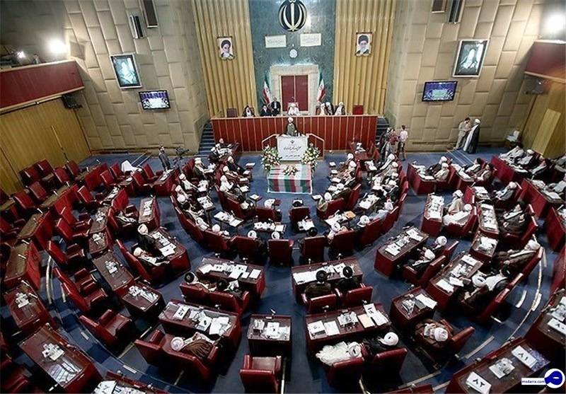 کدام نمایندگان مجلس خبرگان فوت کرده‌اند؟