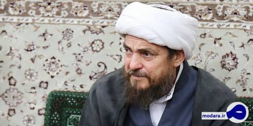 راهکار تازه «تبریزیان» برای پیشگیری از کرونا/ روغن بنفشه را این بار در بینی قرار دهید!