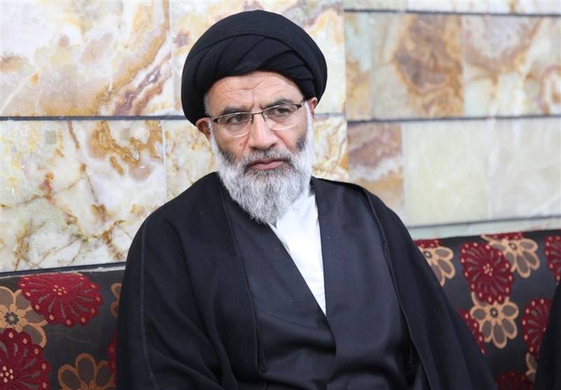 امام جمعه اهواز: اقتدار نظام‌جمهوری اسلامی را باید مردم انقلابی ببینند