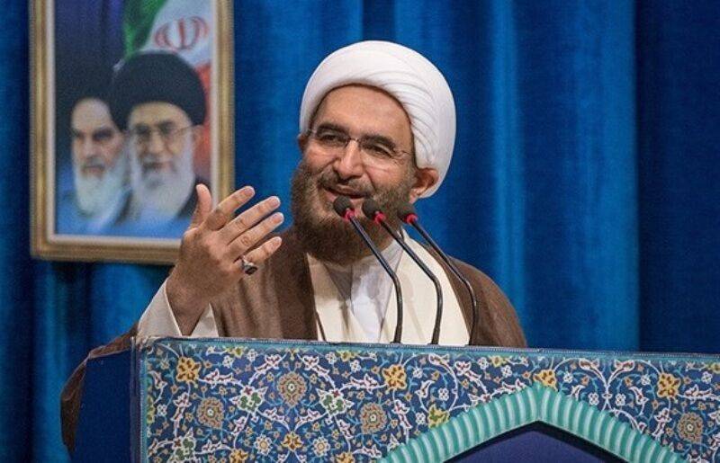 امام جمعه موقت تهران: در ماجرای فتنه انگیری‌های سه ماهه اخیر، قبح حجاب شکسته شد؛ این از همه آسیب‌ها مهمتر است