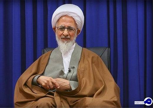 نظر آیت الله جوادی آملی درباره آتش زدن سفارت عربستان در تهران/ تقبیح میکنیم، چون ما باید هرسال به مکه برویم