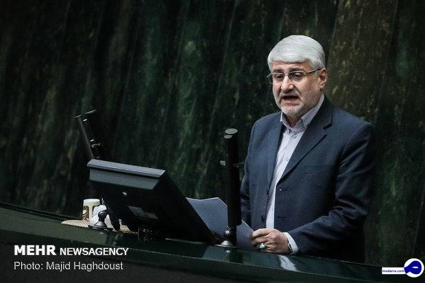 فقط سه نفر از نمایندگان مجلس دهم عضو جبهه پایداری هستند؟!