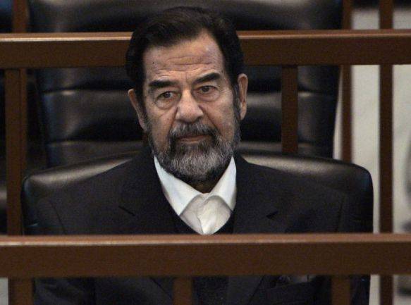چرا آمریکا تلاش می کند صدام را قربانی جلوه دهد؟