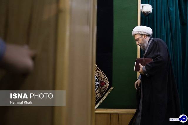 آغاز رودررویی اصولگرایان با آملی لاریجانی؟