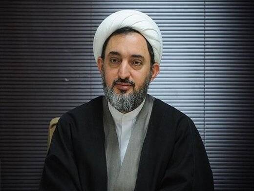 عضو مجلس خبرگان: در انگلستان ۱۰ هزار نفر قبول کرده‌اند حیوان هستند