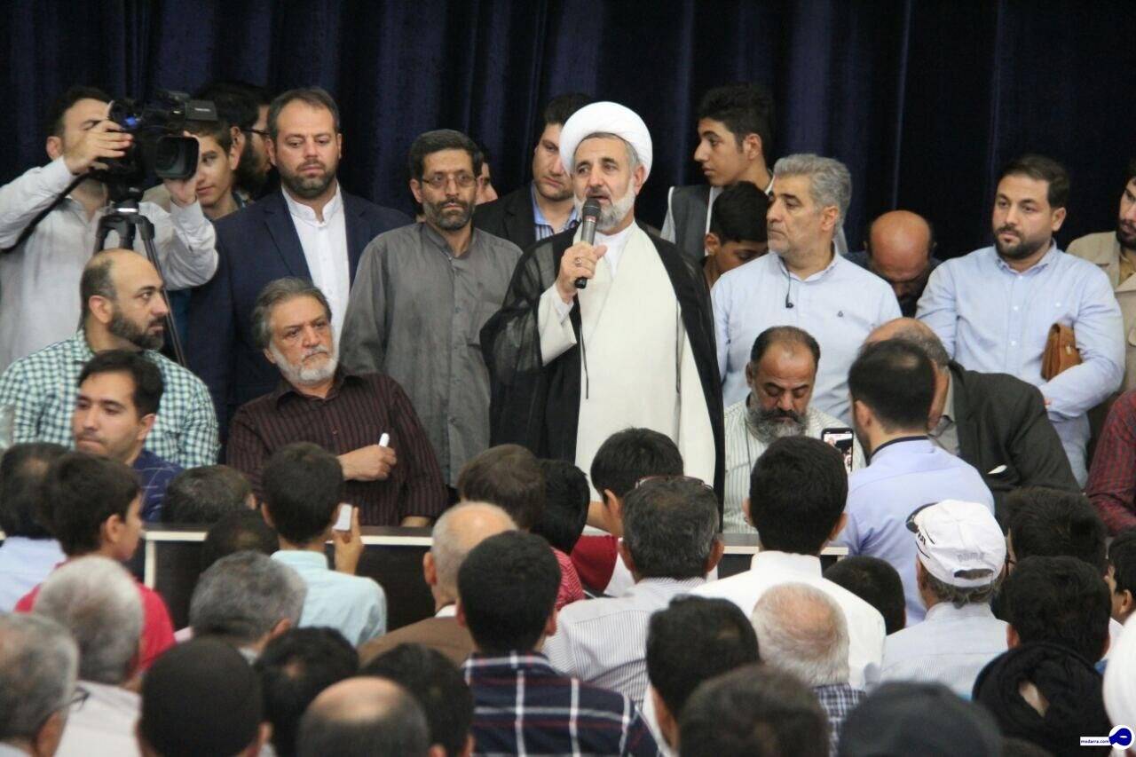 ۶ اشتباه رئیس کمیسیون امنیت ملی در یک سخنرانی/ گاندو محبوب تر بود یا “کودک شو”