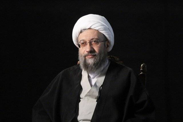 نظر آملی لاریجانی درباره کاندیداتوری علی لاریجانی در انتخابات ریاست جمهوری ۱۴۰۰
