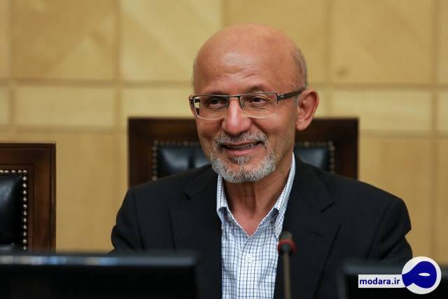 عضو فراکسیون امید مجلس: استیضاح رئیس‌جمهور به اراده مقام معظم رهبری برمی‌گردد