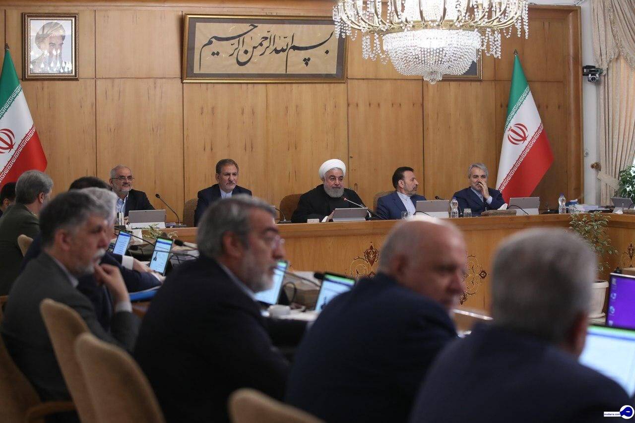روحانی: باید با دنیا حرف بزنیم و تعامل داشته باشیم/ سفرهای ظریف برای تامین منافع مردم است