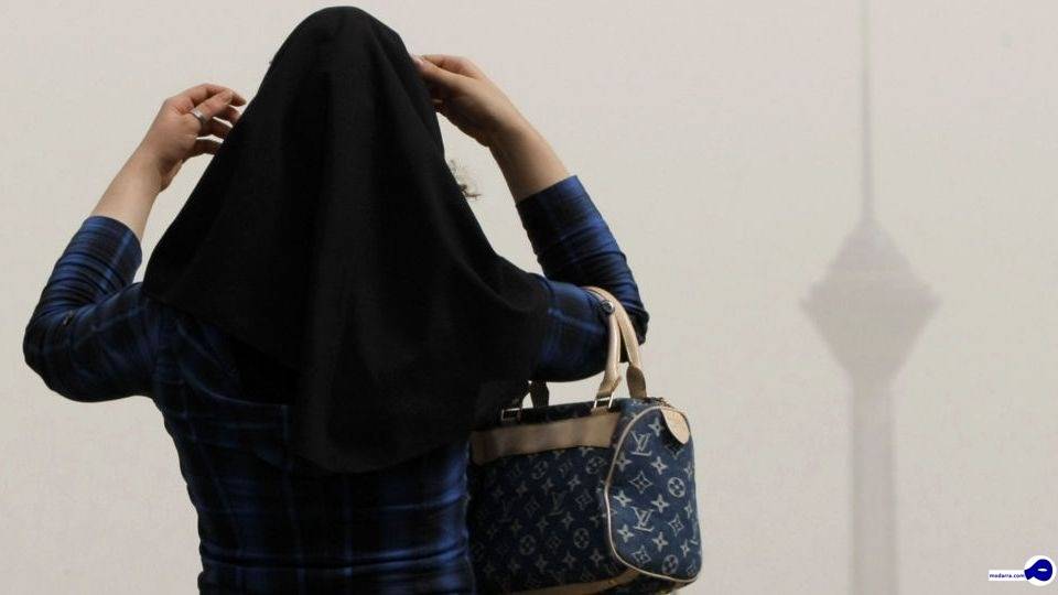 خبرگزاری فارس: حجاب اجباری نداریم، اما حجاب قانونی داریم