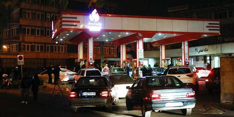 اعتراض به افزایش قیمت بنزین در چند شهر کشور